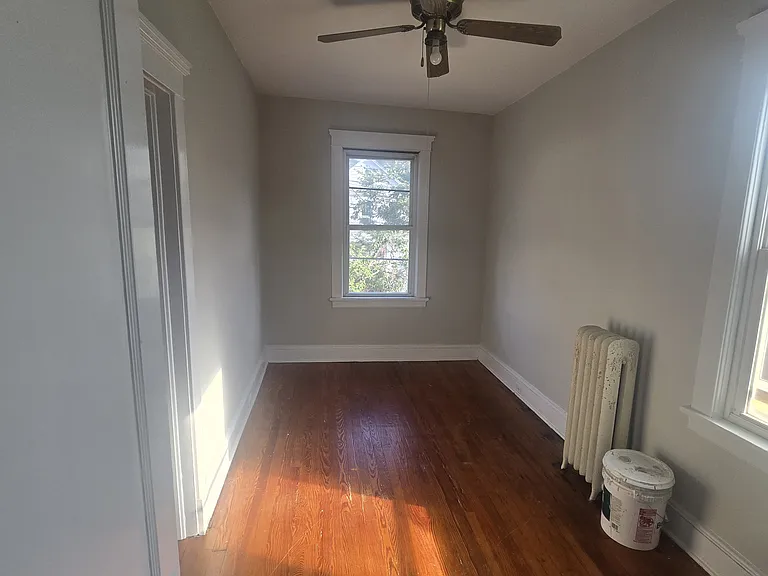 239 Hamilton St #B — Photo 7