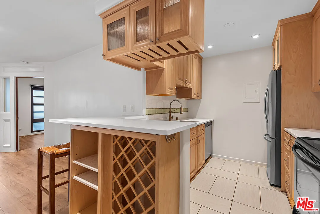 1 bed, 1.0 bath, 612 sqft, $2,450 — Photo 3