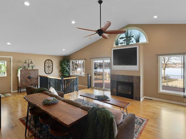 23118 E Martin Lake Dr NE, Stacy, MN 55079