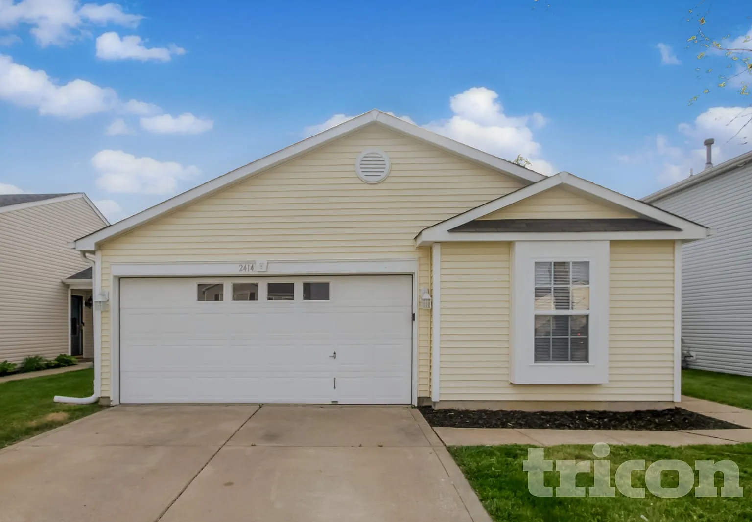2414 Summerwood Lane Greenwood IN — Photo 1