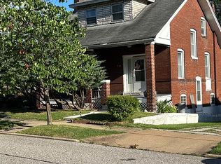 7730 Snowden Ave, Saint Louis, MO 63117