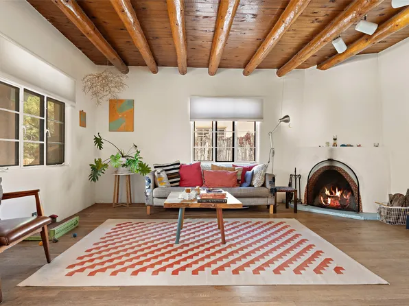 1442 Santa Cruz Dr, Santa Fe, NM 87505