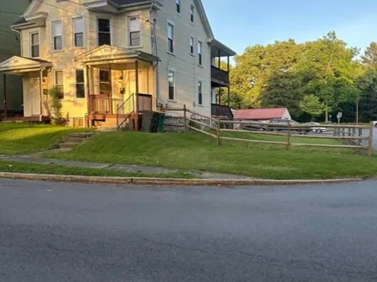 229-231 S Broad St — Photo 2