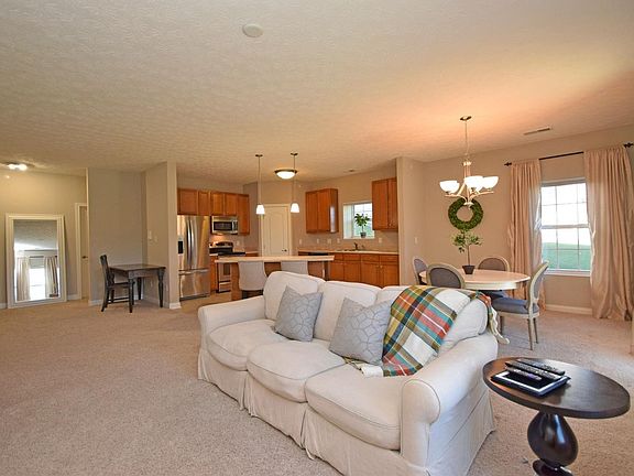 5th image of 7476 Victoria Falls Ave