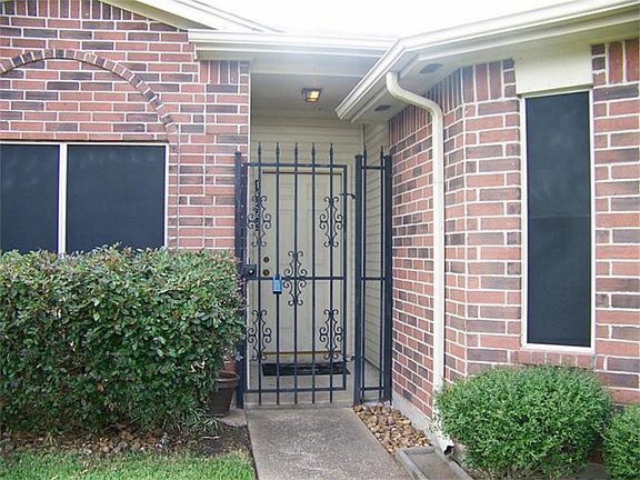 3rd image of 18043 Lago Forest Dr