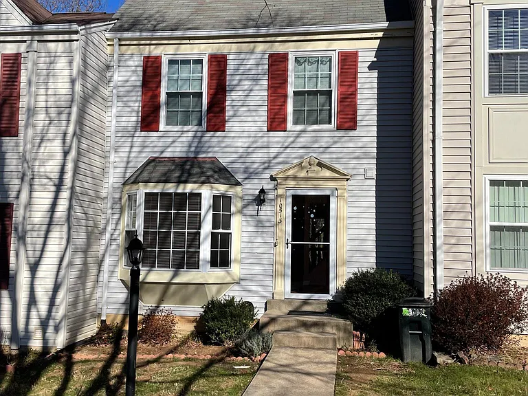10513 Smithy Ct — Photo 1