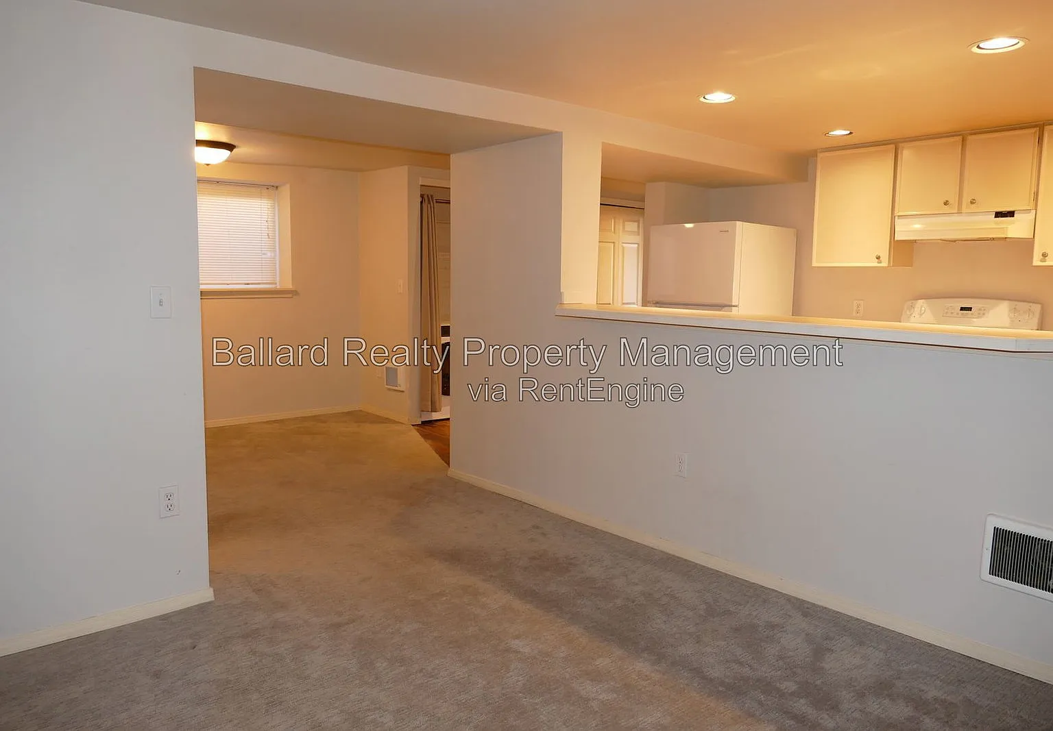 2 bed, 1.0 bath, 900 sqft, $1,900 — Photo 4