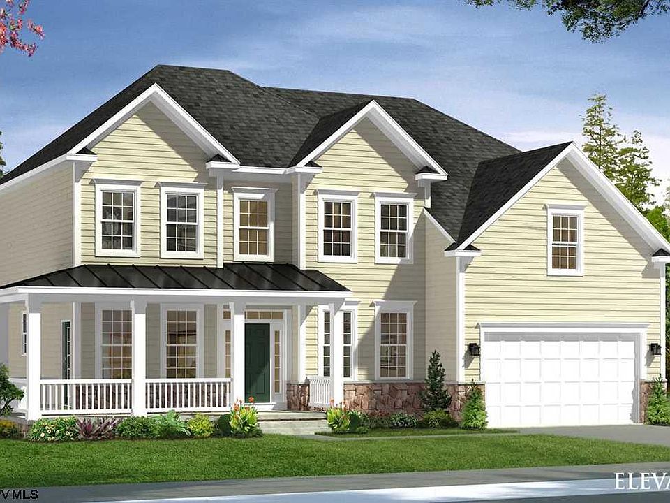 1st image of 402 Lexington Cir