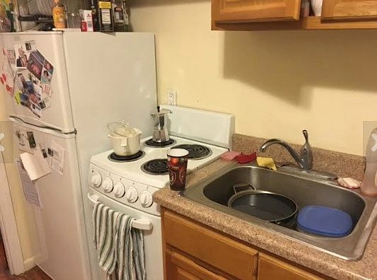 2nd image of 452 9th Ave APT 7
