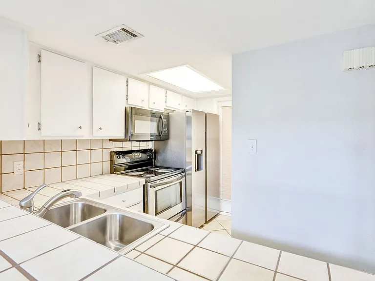 2104 Cullen Ave #207 — Photo 5
