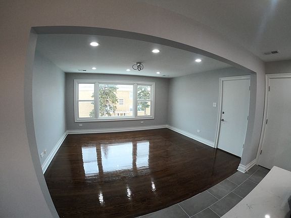 5th image of 2601 N 74th Ct #1W