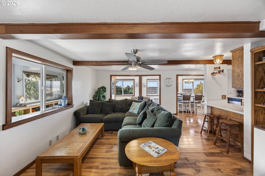88426 2nd Ave, Florence, OR - View 2
