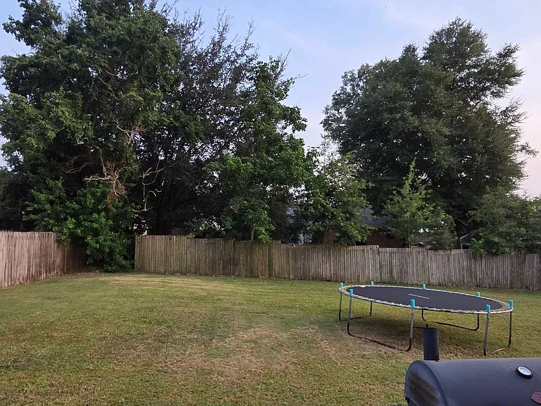 205 Southview Dr — Photo 39