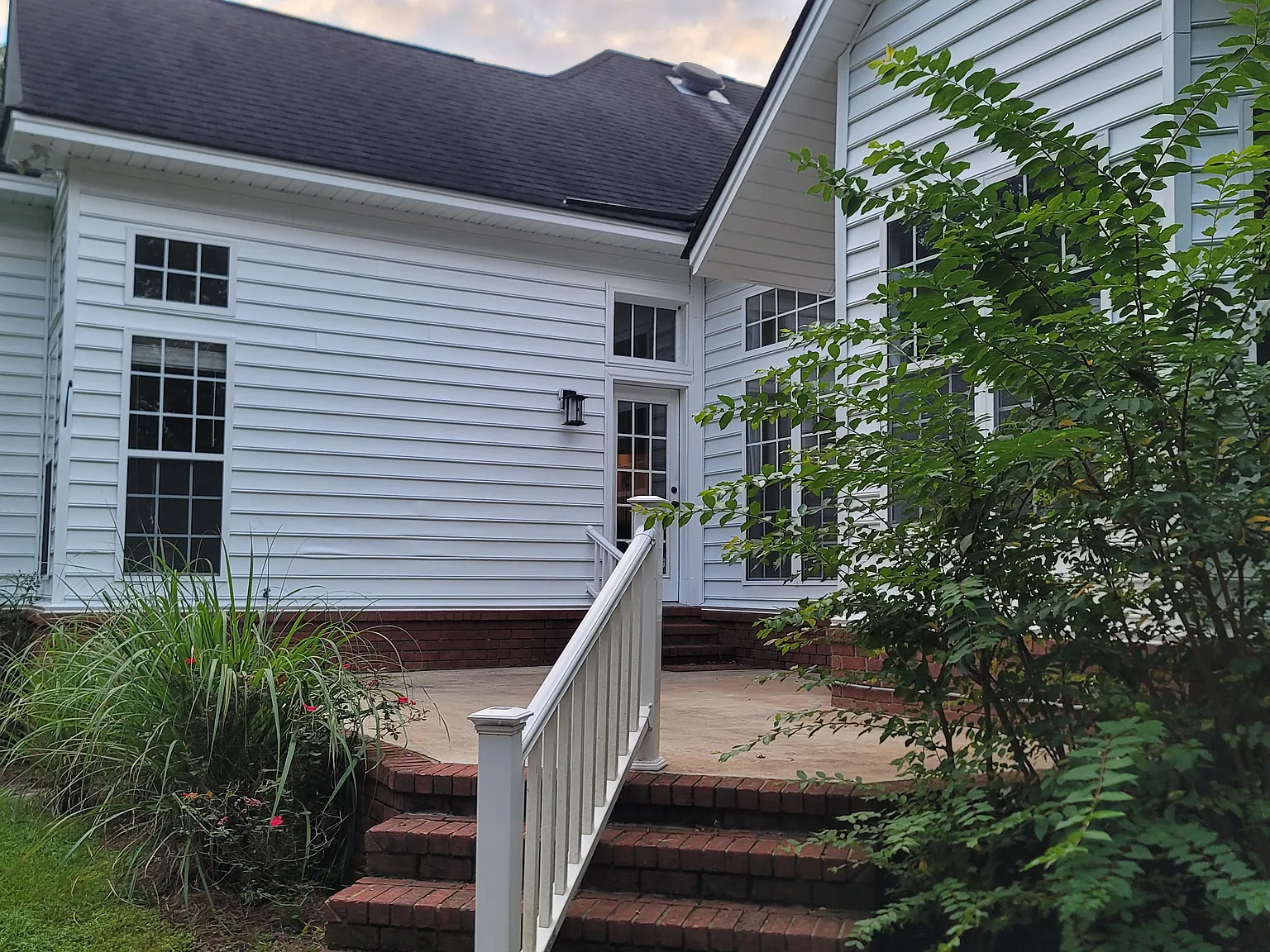 211 Shadow Moss Cir — Photo 4