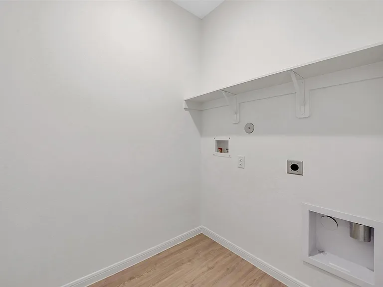 339 Lippizan Dr — Photo 22