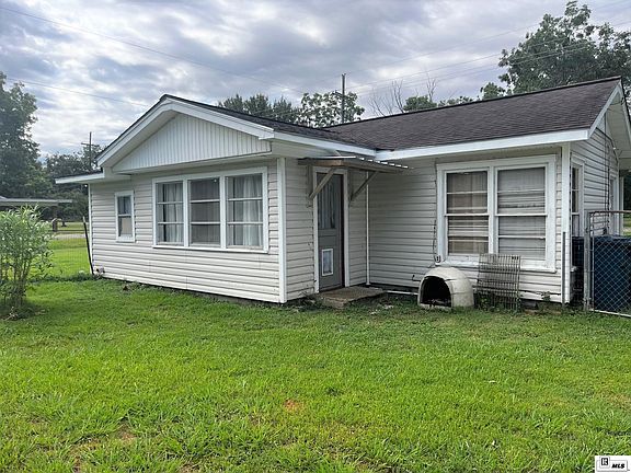 2nd image of 501 Schneider Ln
