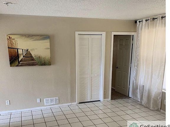 4th image of 196 NW 20th Ct