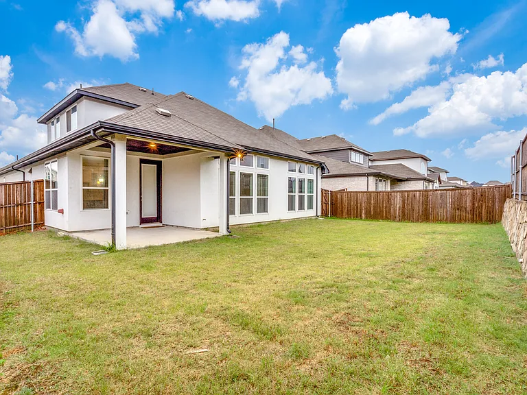 9448 Middle Ground Pl — Photo 34