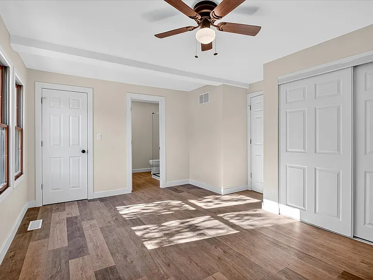 208 Coral Dr — Photo 20