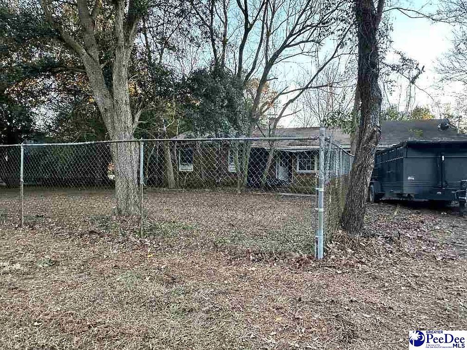 1st image of 705 Sandpiper Dr
