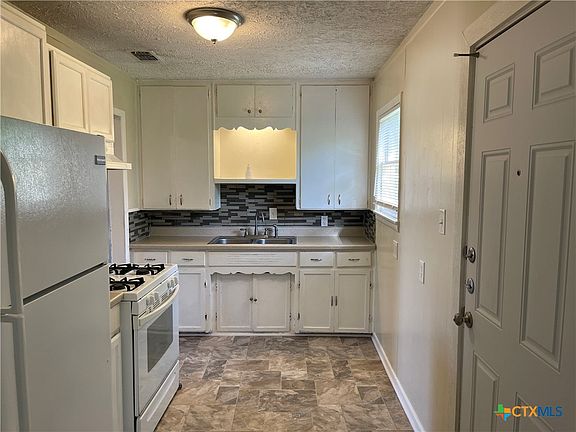 4th image of 2906 June St