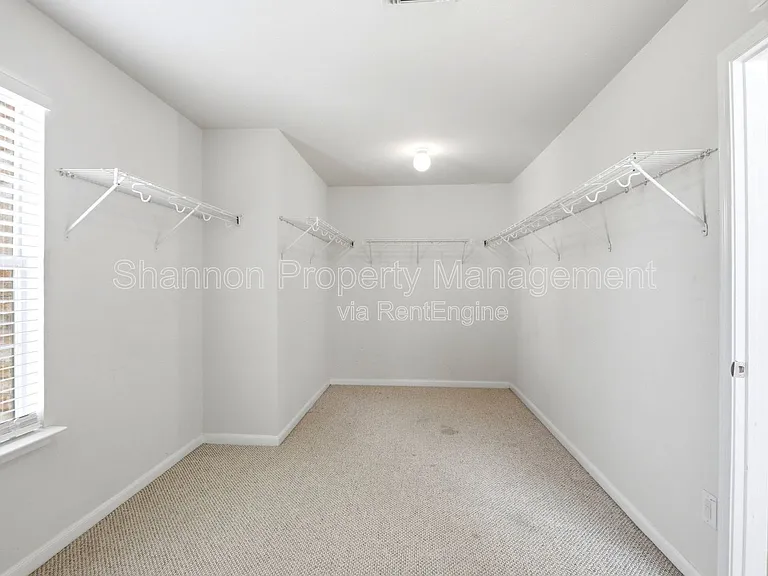 526 Remington Lodge Ct — Photo 36