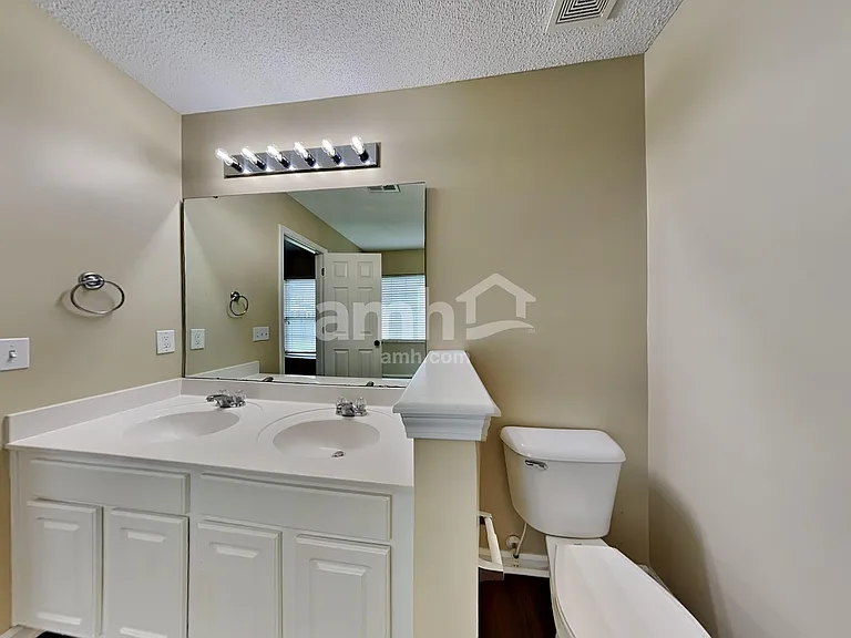 304 Southport Dr — Photo 11