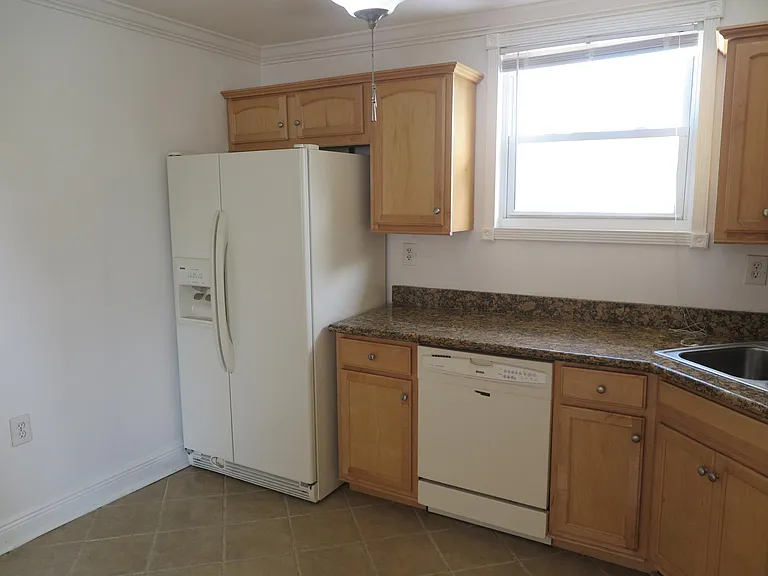 5838 Orleans Ave — Photo 9