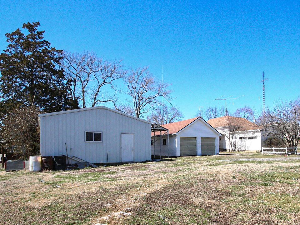 301 Gowdy St, Enfield, IL 62835 Zillow