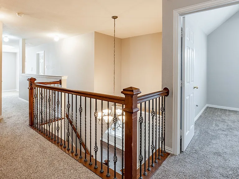 1100 Cedar Valley Dr — Photo 21