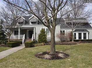 28850 Bassett Rd, Westlake, OH 44145