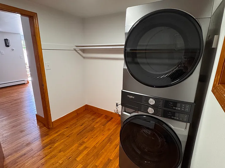 315 Devoe St #BASEMENT — Photo 10