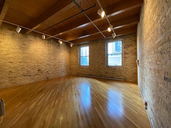 4th image of 540 N Lake Shore Dr APT 510
