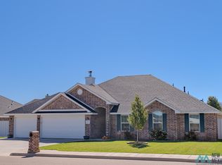 2221 Briggs Ave, Clovis, NM 88101