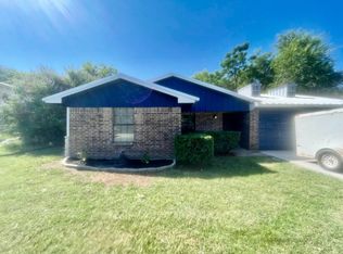 1729 W Doyle St, Granbury, TX 76048