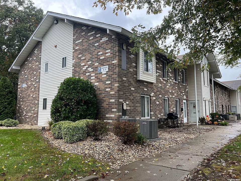 1st image of 33 Houston Court #33