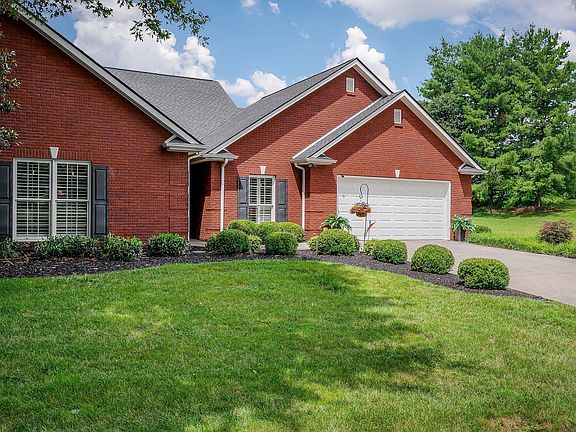 5th image of 225 Hickory Ct