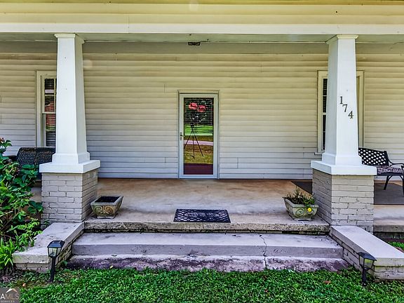 3rd image of 174 Sanford Dr