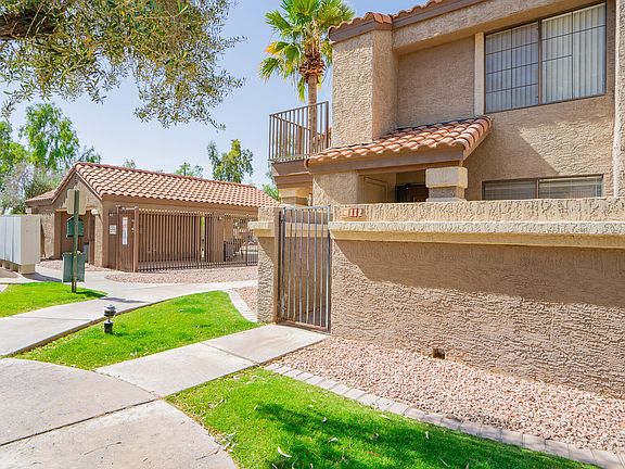 2nd image of 1905 E UNIVERSITY Drive #112