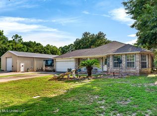 1501 Beach View Dr, Ocean Springs, MS 39564