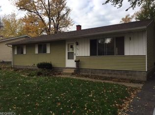 682 Chestnut Rd, Willoughby, OH 44094