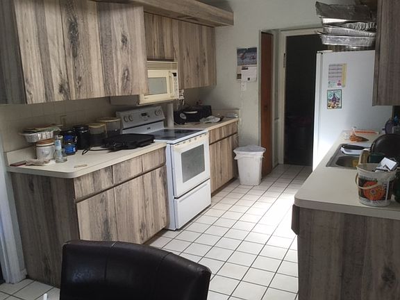 5th image of 3016 50th Avenue Dr E