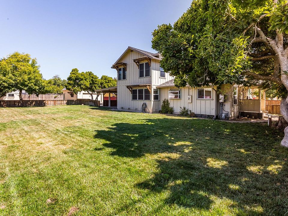 1st image of 12 Aldridge Ln