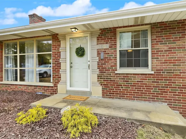 1086 E Linden Ave, Saint Louis, MO 63117