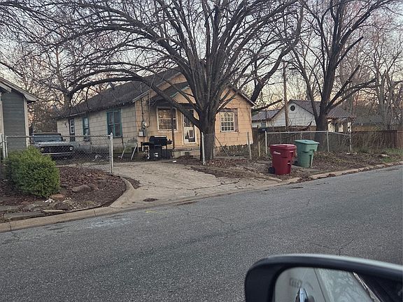 5th image of 1309 S Rusk St