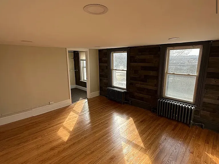 550 East St #1 — Photo 15