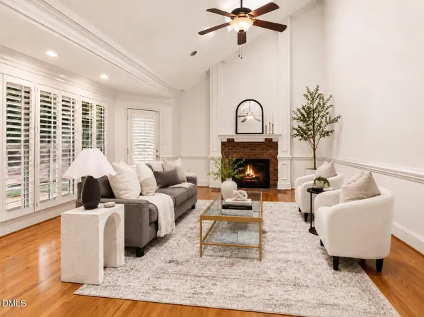 104 Chesley Ln, Chapel Hill, NC 27514
