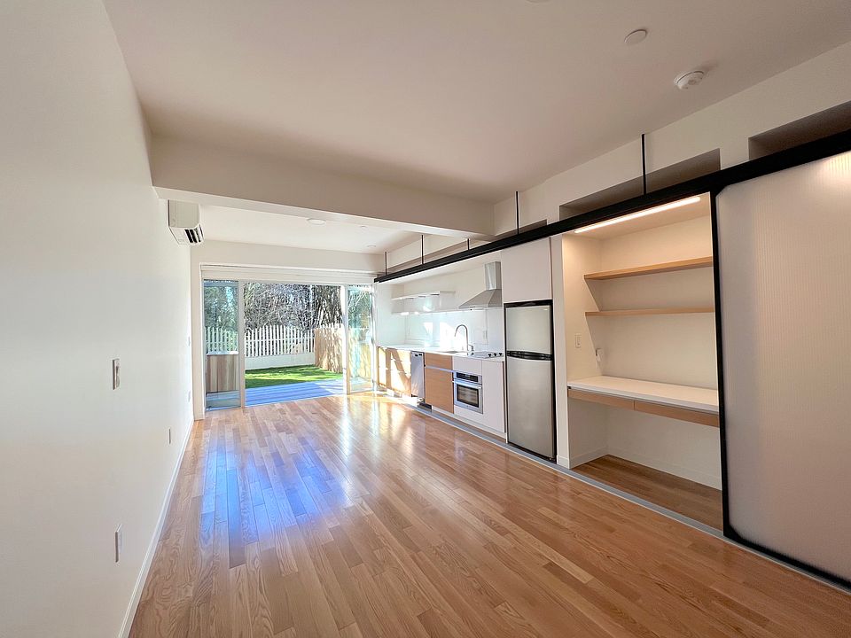 1st image of 635 Scott St #10
