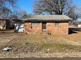 223 NE 5th St, Walnut Ridge, AR 72476