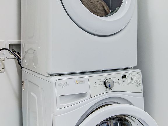 4th image of 150 Wellington St E #901
